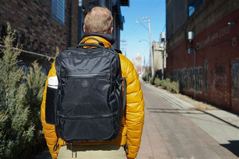 tortuga laptop backpack review.